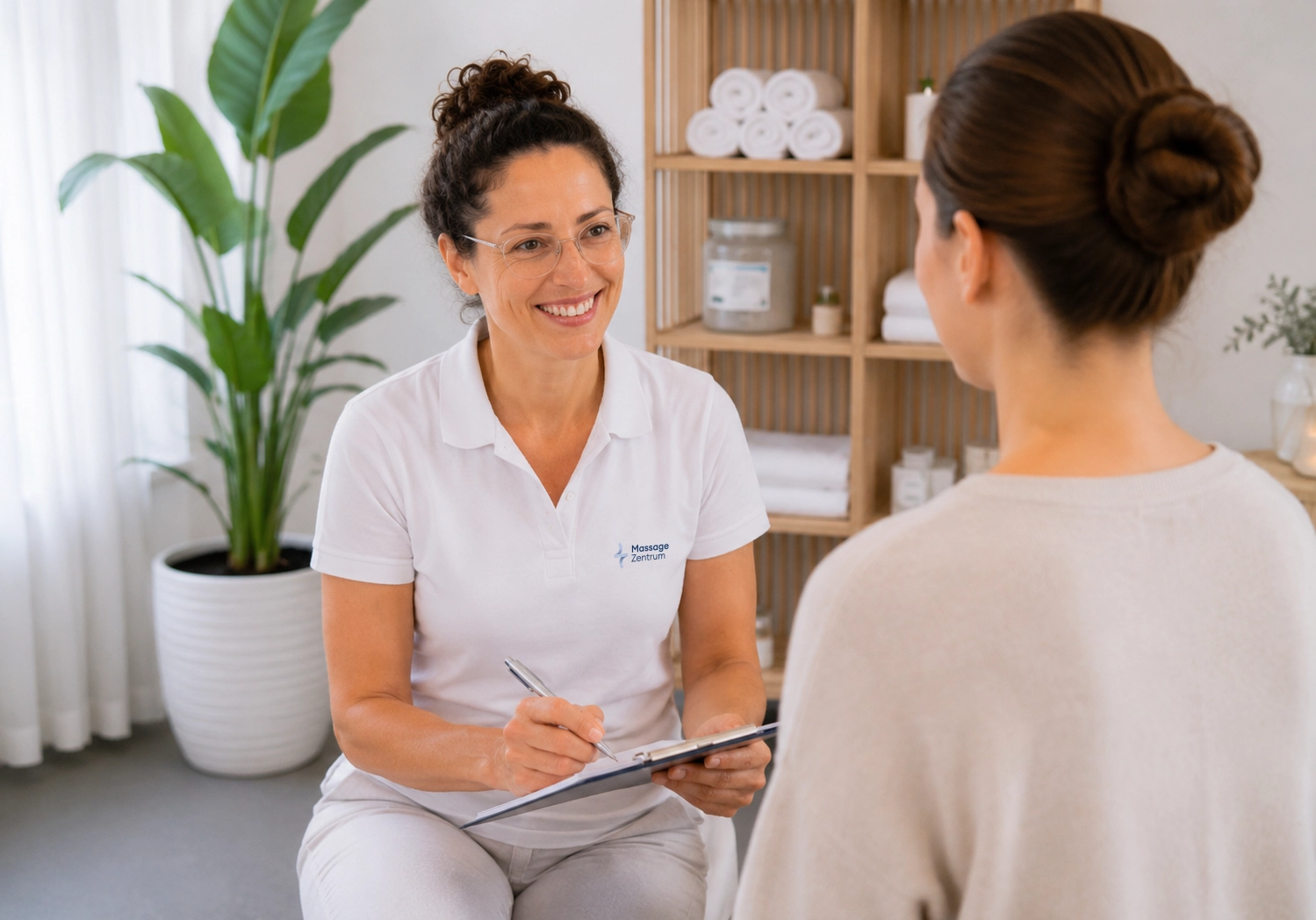 Therapeutische Behandlung der Rückenmuskulatur – Massage Zentrum Ehrendingen